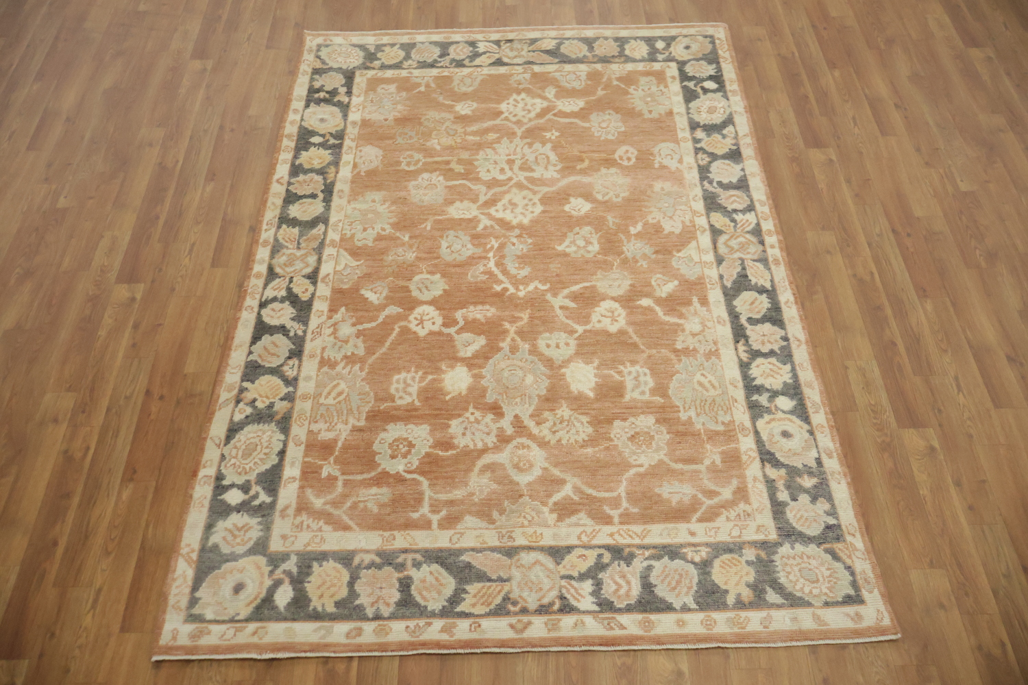 Traditional Oushak Wool Rug 5x7