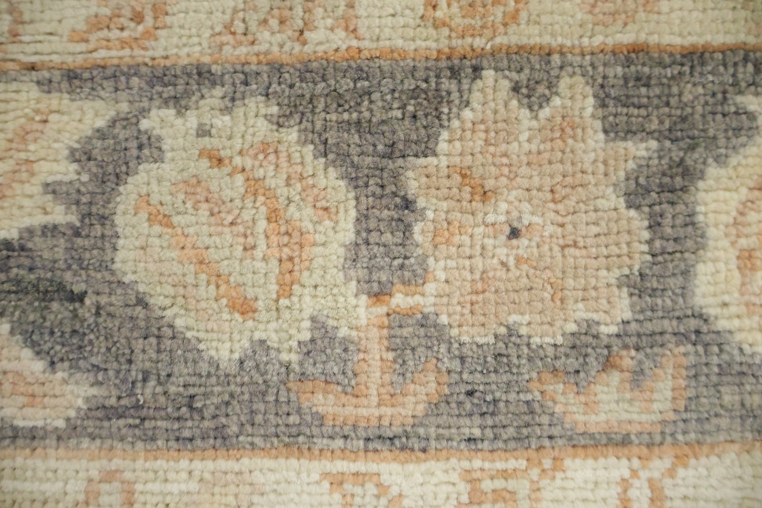 Traditional Oushak Wool Rug 5x7