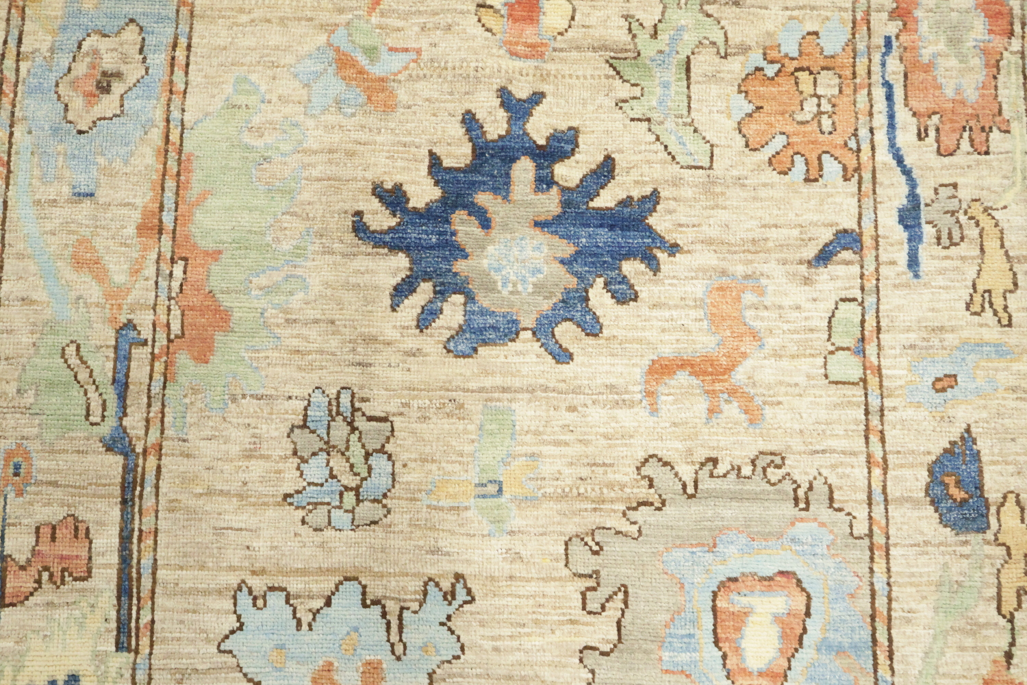 Traditional Oushak Wool Rug 4x6