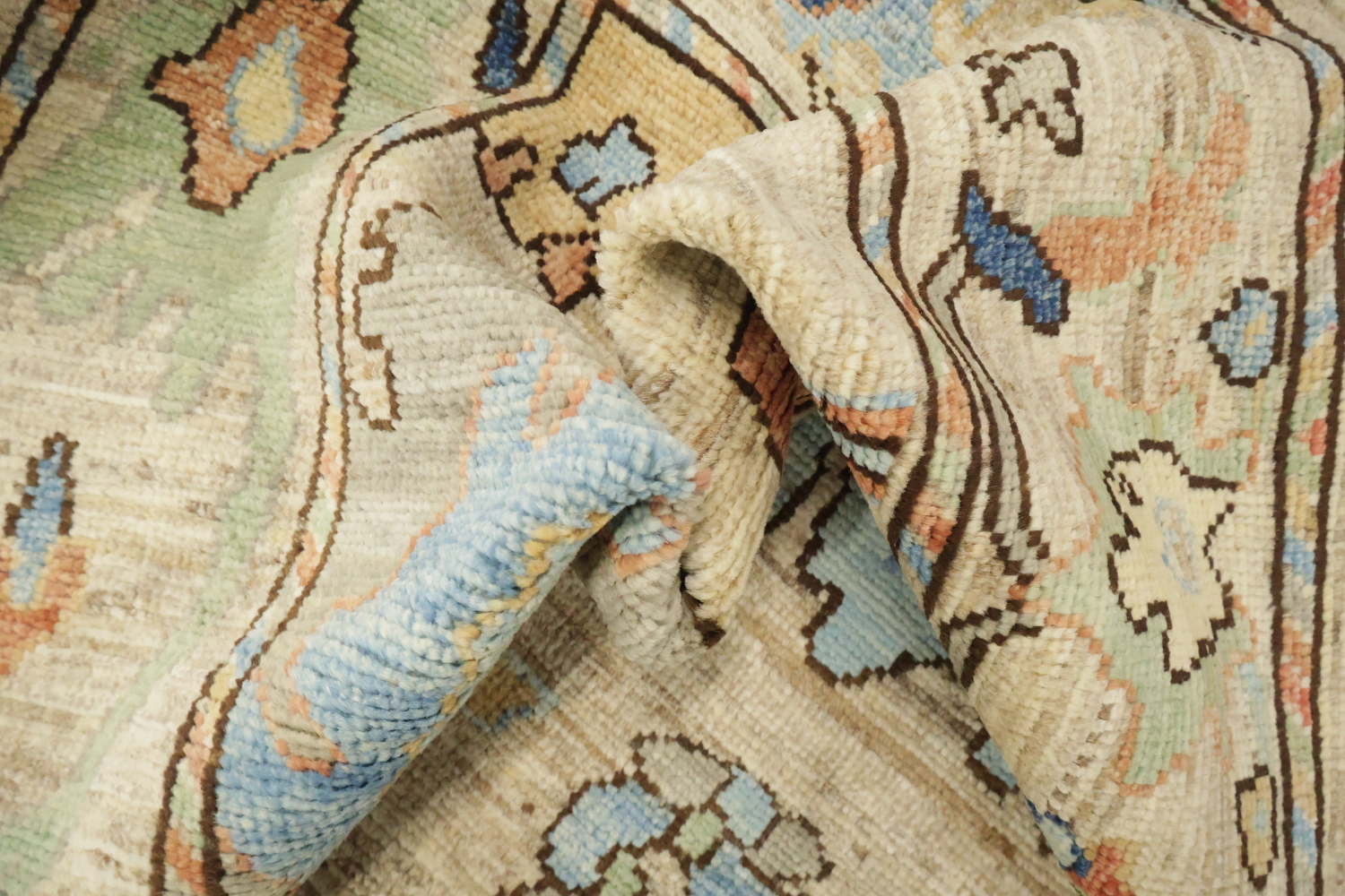 Traditional Oushak Wool Rug 4x6