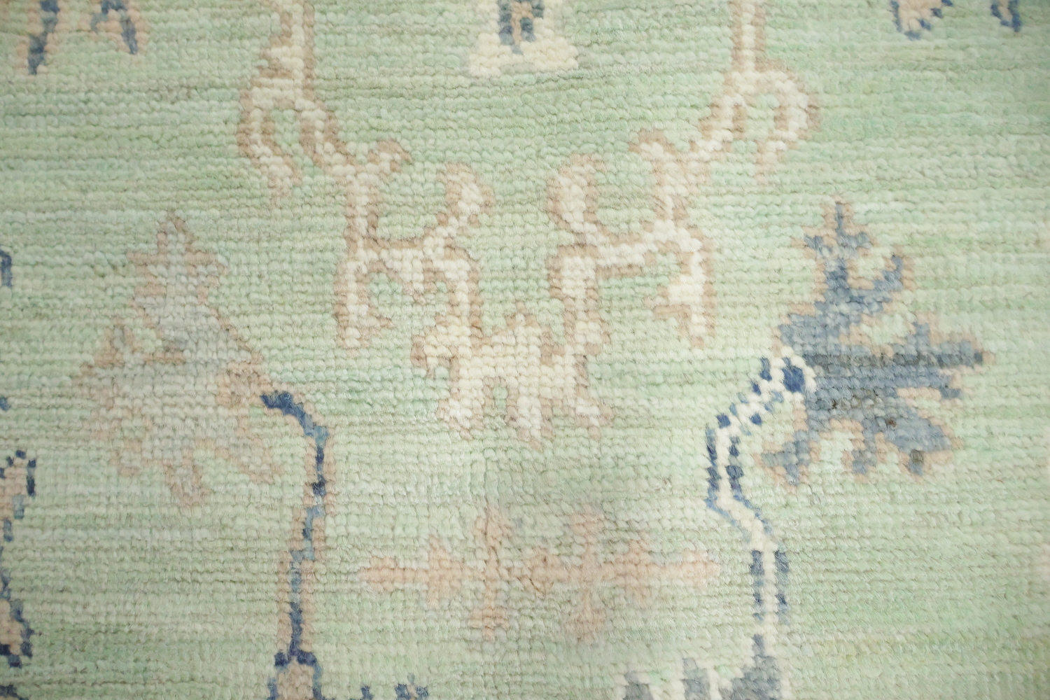 Traditional Oushak Wool Rug 4x6