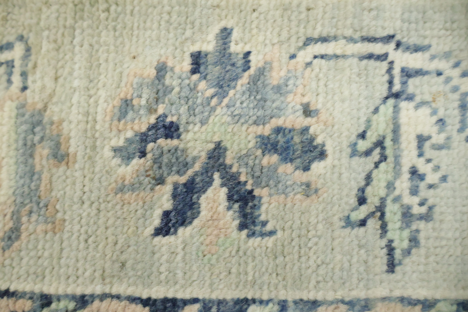 Traditional Oushak Wool Rug 4x6