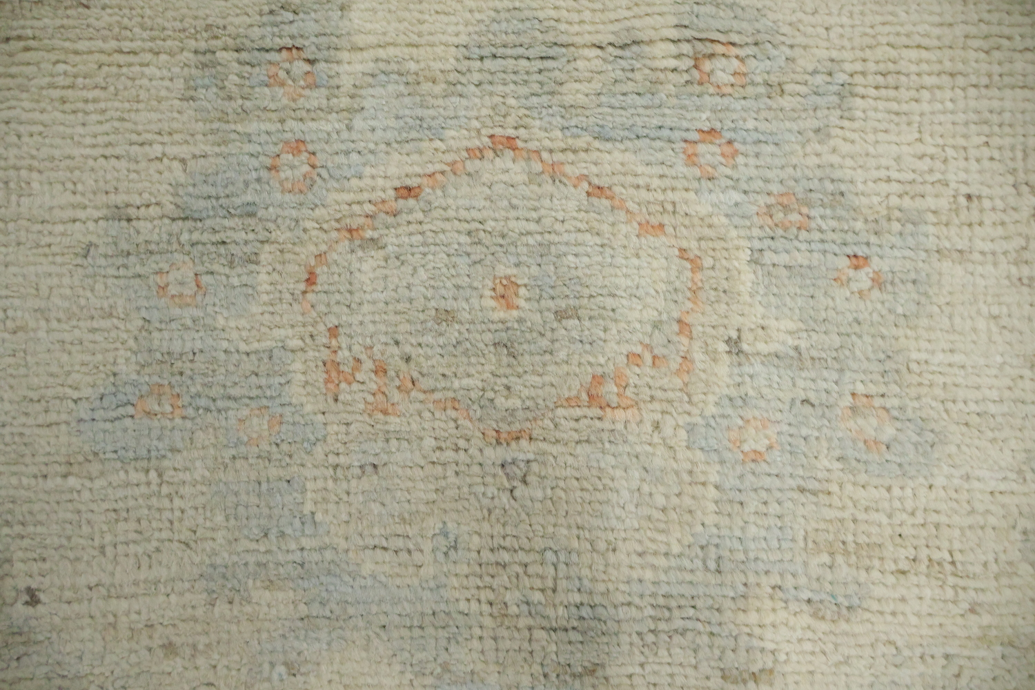 Traditional Oushak Wool Rug 4x6
