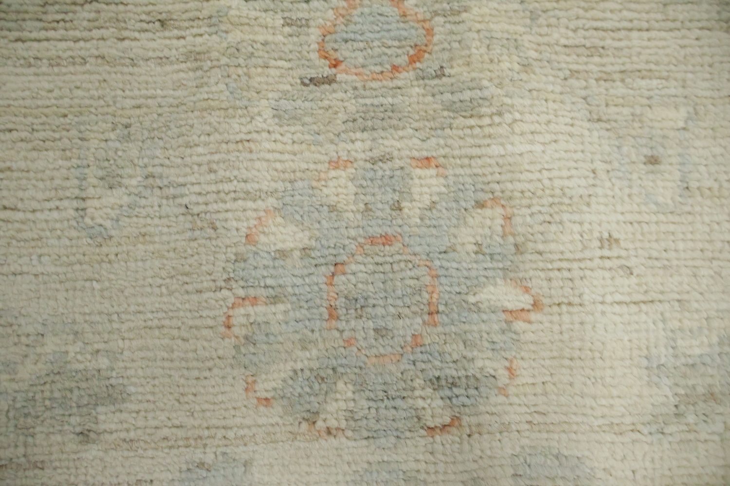 Traditional Oushak Wool Rug 4x6
