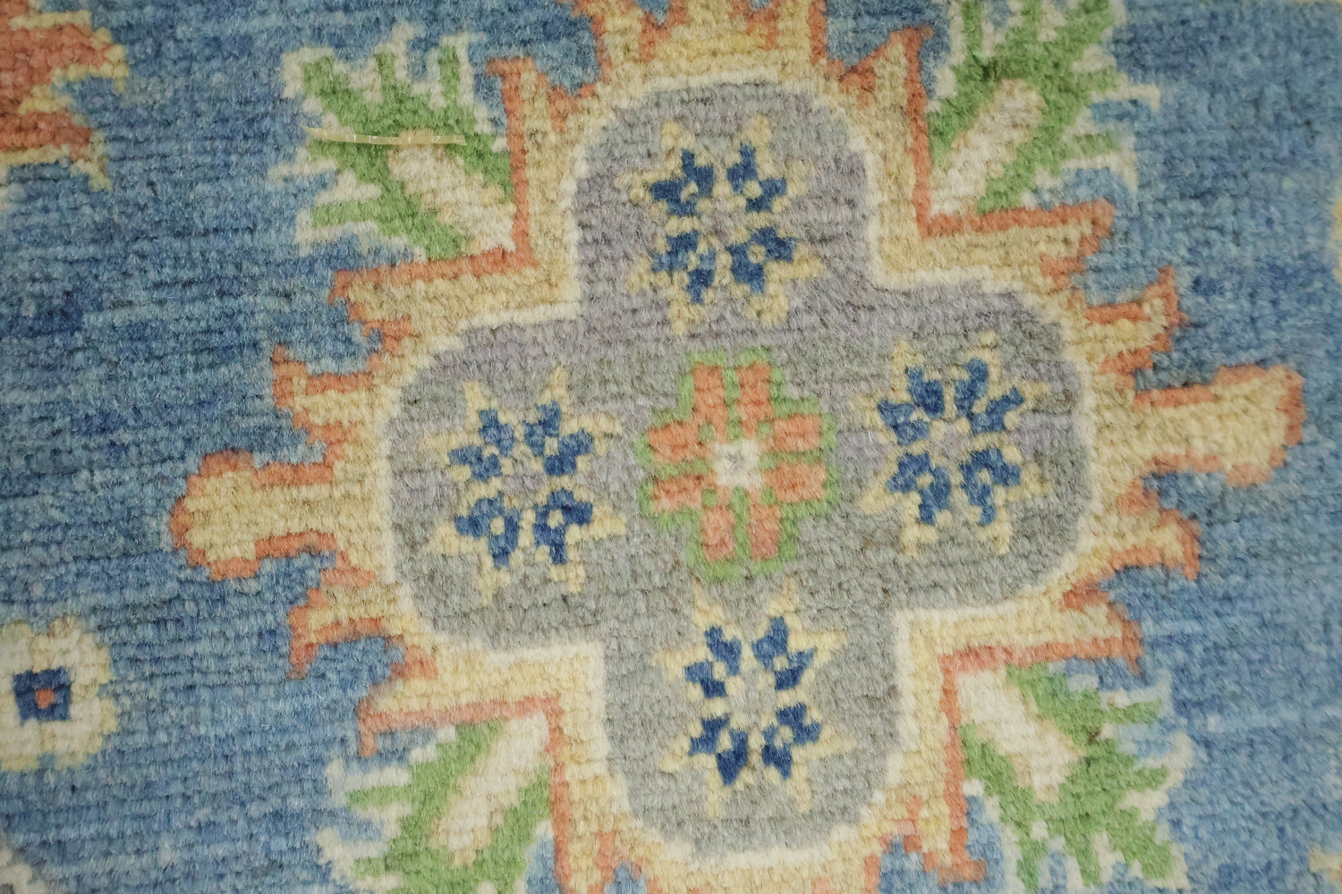 Exquisite Traditional Area Rug with Blue and Grey Floral Motifs 8x10
