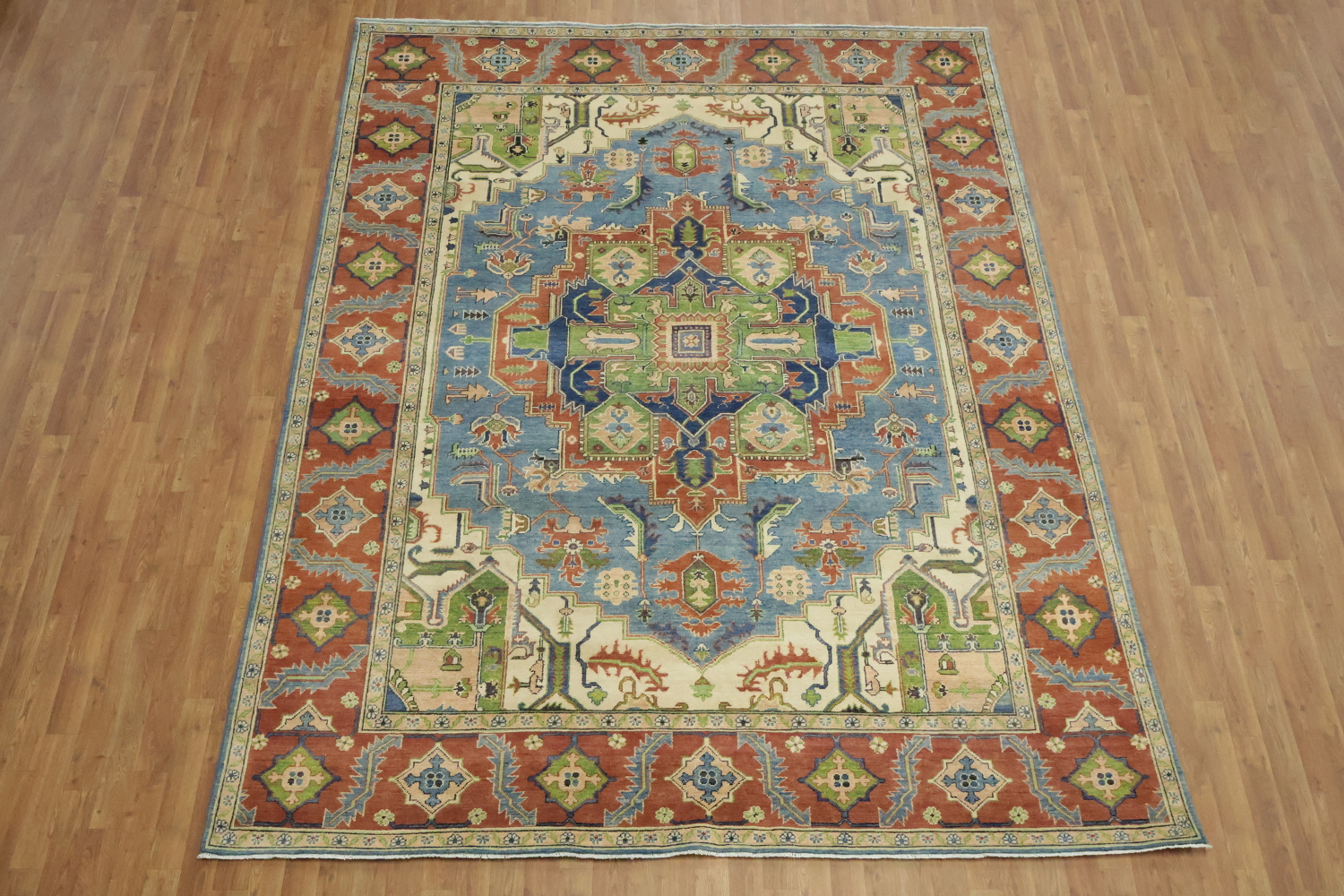Light Blue and Green Persian Design Heriz Rug Featuring Traditional Patterns 8'x11'