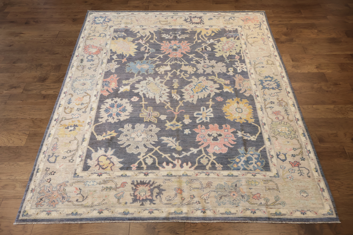 Antique-Style Wool Oriental Oushak Rug with Exquisite Floral Design and Soft Hues 8x10