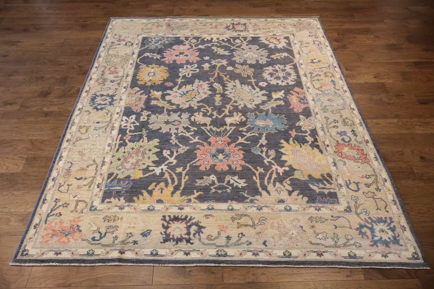 Antique-Style Wool Oriental Oushak Rug with Exquisite Floral Design and Soft Hues 8x10