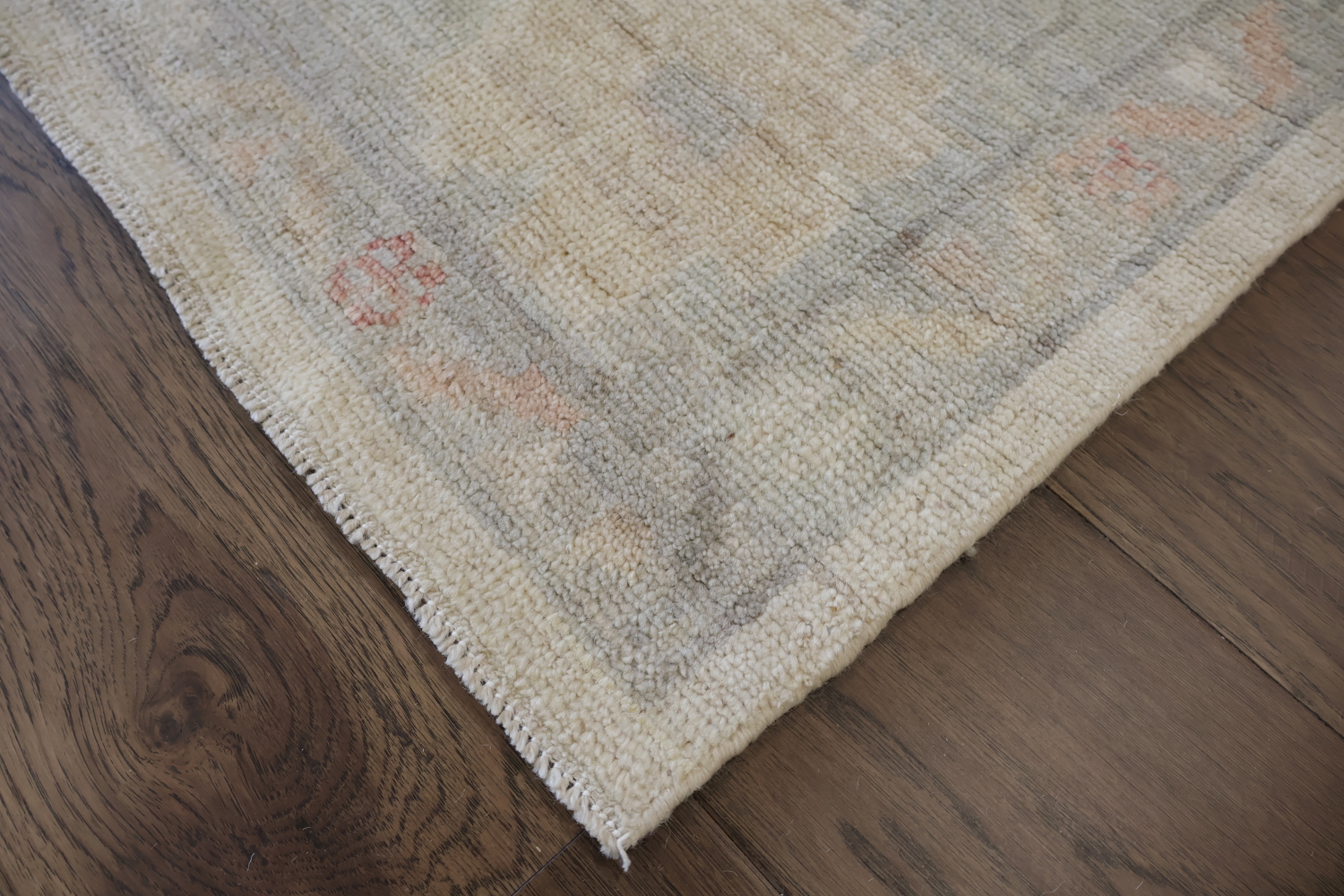Vintage-Inspired Beige Oushak Oriental Wool Rug with Subtle Floral Motifs 9x12