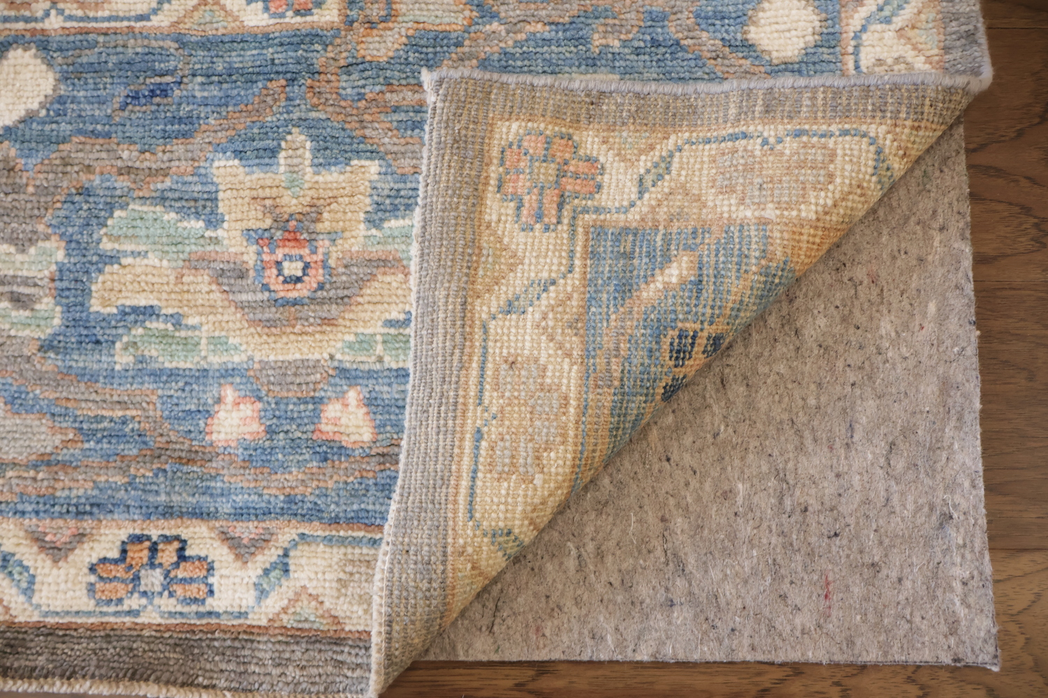 Classic Earth-Toned Oriental Wool Oushak Rug Featuring Intricate Floral Medallions 10x14