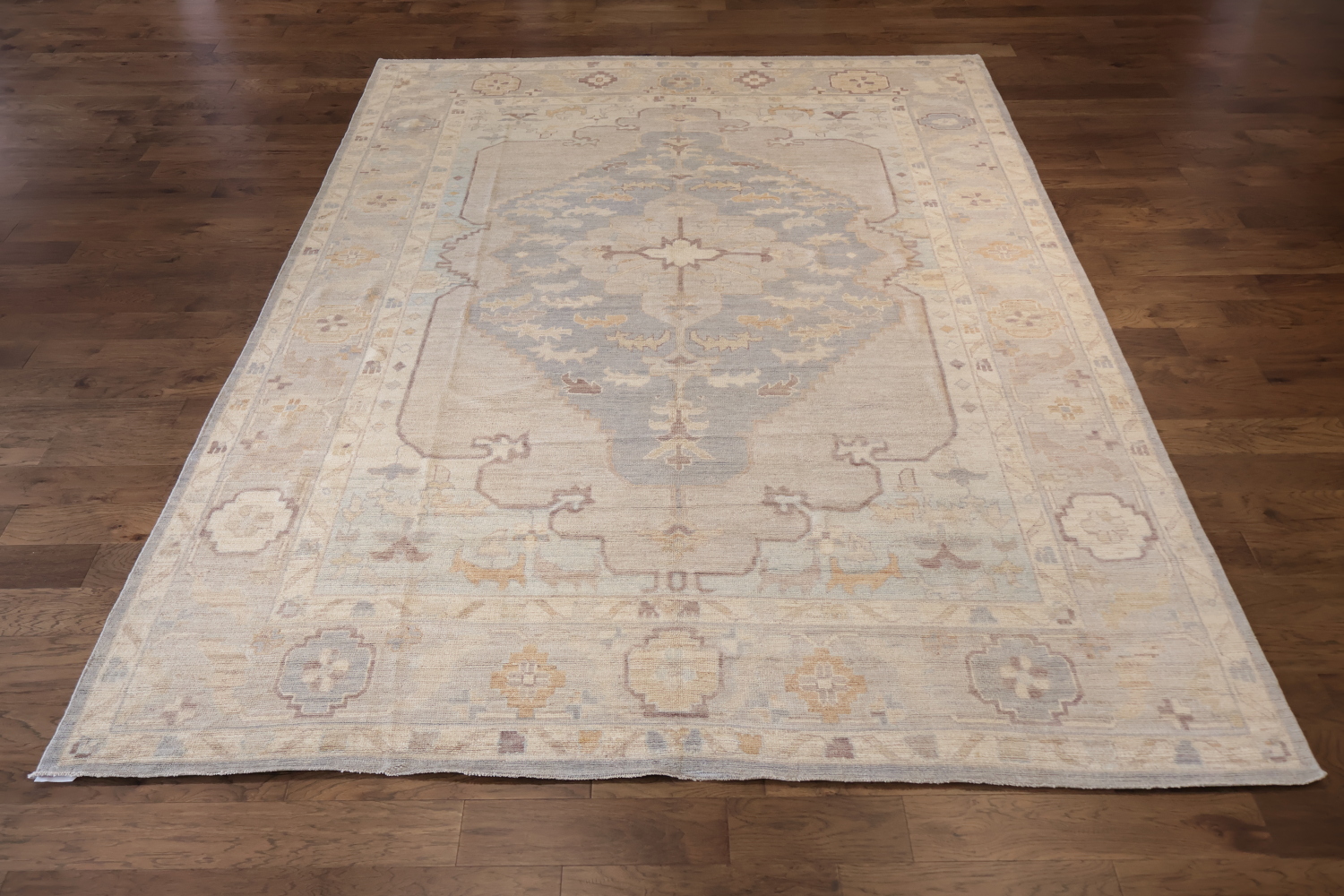 Vintage-style beige Wool Oriental Oushak rug with intricate geometric patterns 10x14