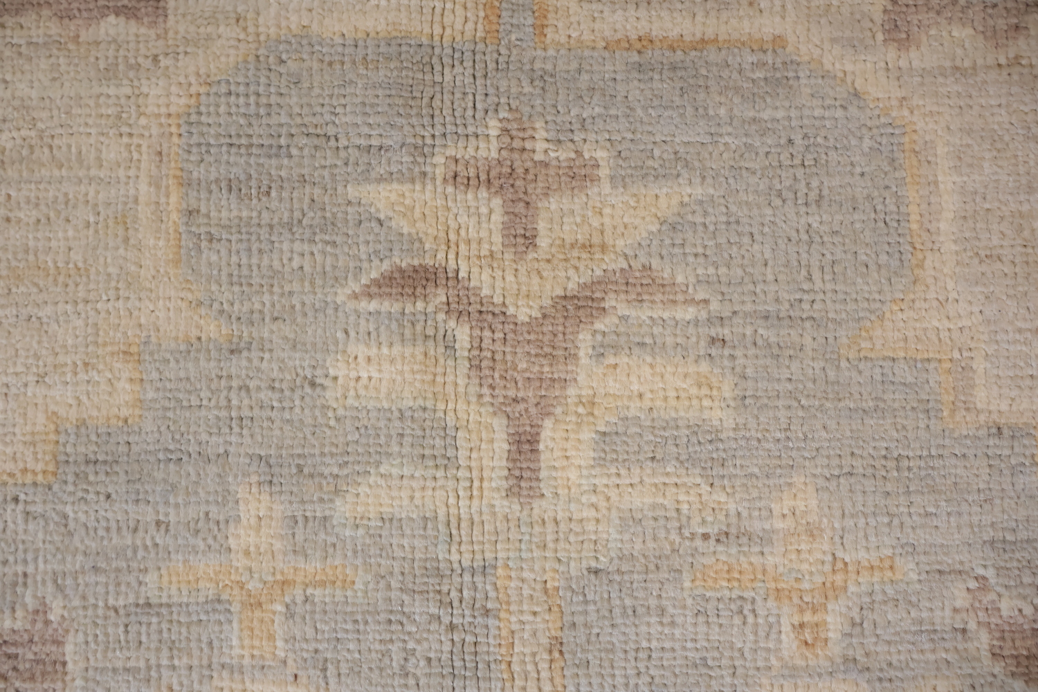 Vintage-style beige Wool Oriental Oushak rug with intricate geometric patterns 10x14