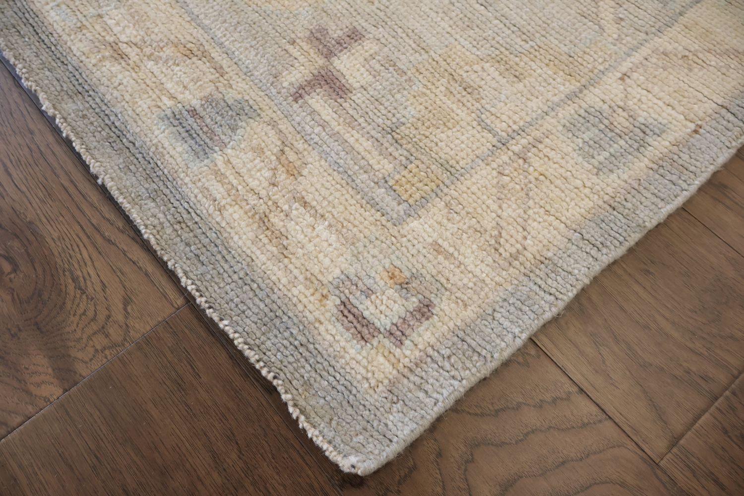 Vintage-style beige Wool Oriental Oushak rug with intricate geometric patterns 10x14