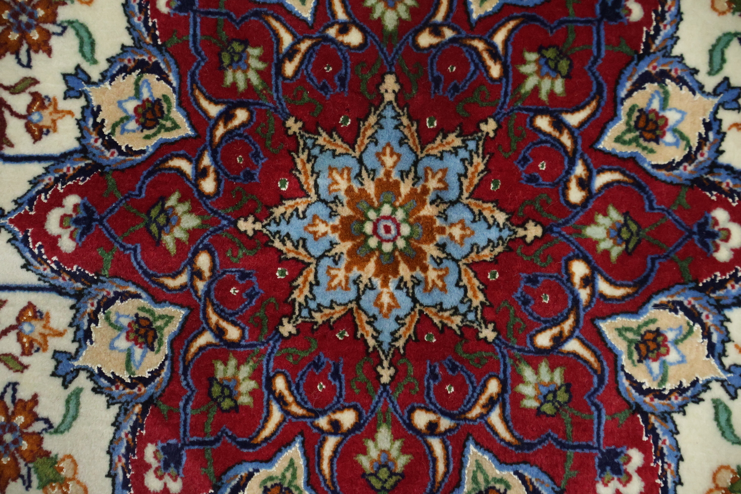 Extra Fine Signed Vegetable Dye Wool Persian Isfahan Floral Rug 4x6