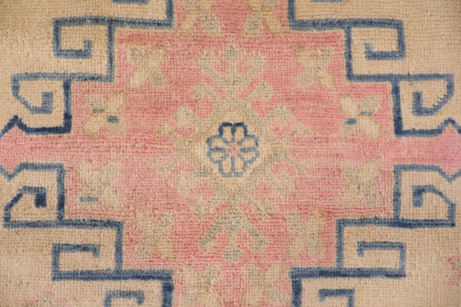 Soft Beige and Pink Geometric Kazak Pakistani Large Rug 9x12