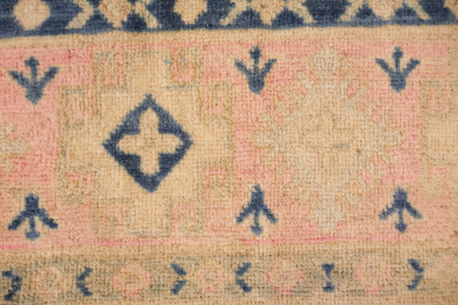 Soft Beige and Pink Geometric Kazak Pakistani Large Rug 9x12