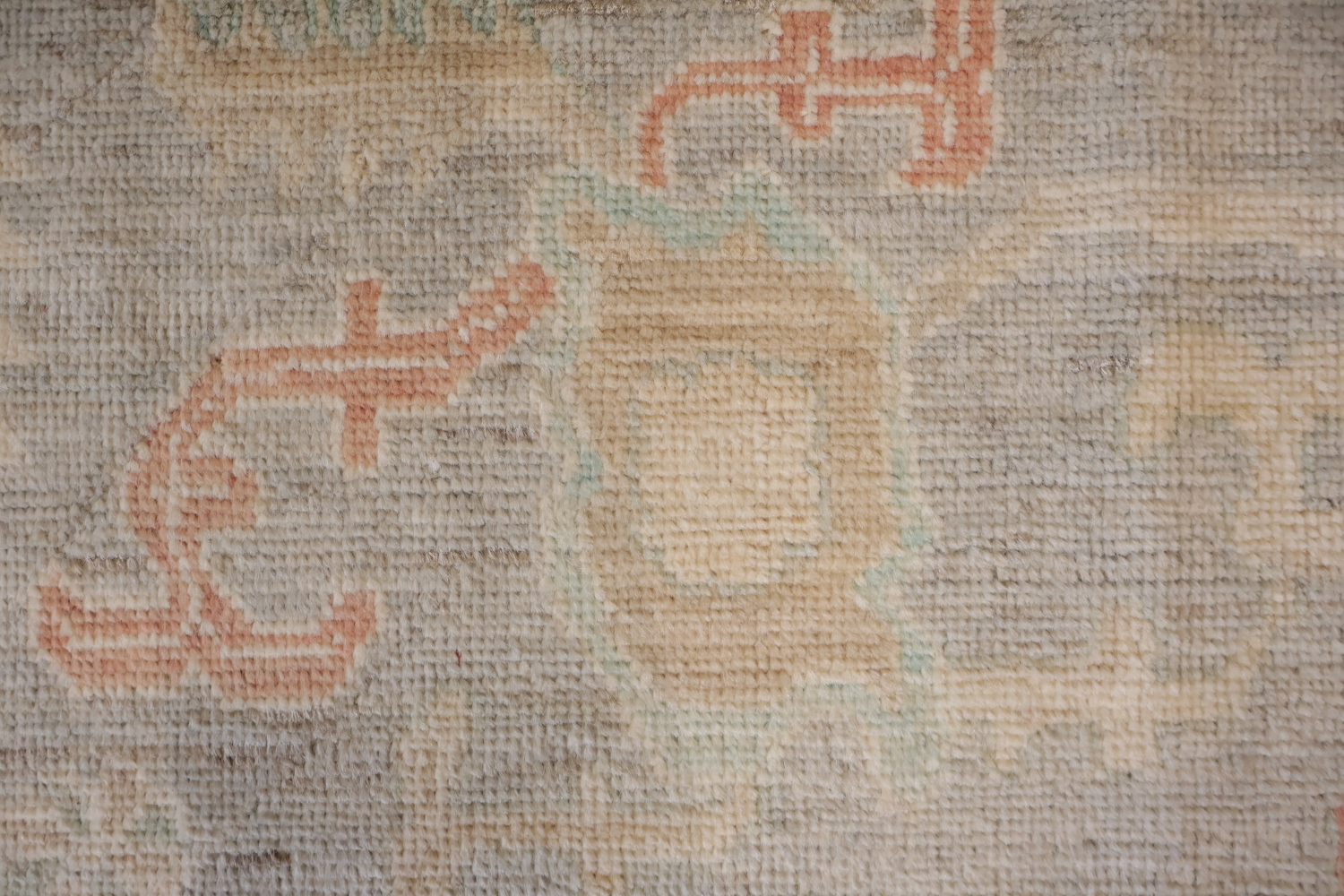 Peach Traditional Handwoven Wool Oushak Rug with Soft, Earthy Colors 10x14