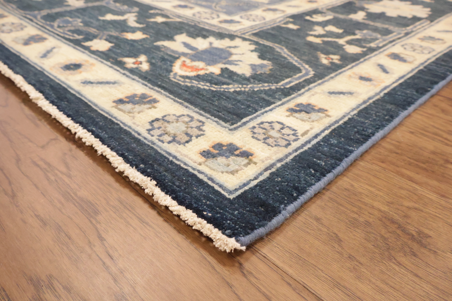 Stunning Vegetables Dye Wool Oushak Turkish Area Rug 9x12