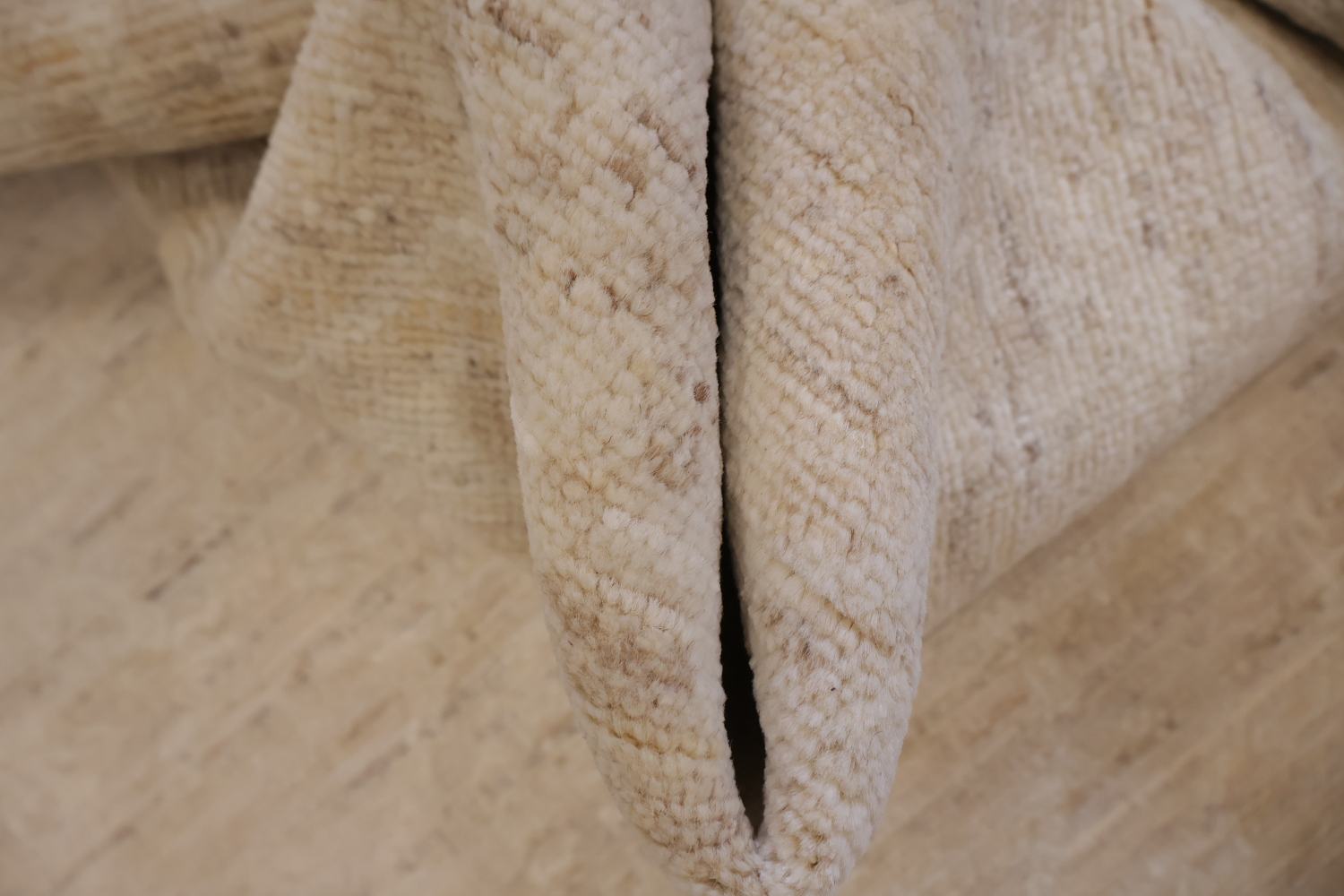 Luxurious Handmade Muted Wool Oushak Rug in Light Neutral for Classic Interiors 8x10