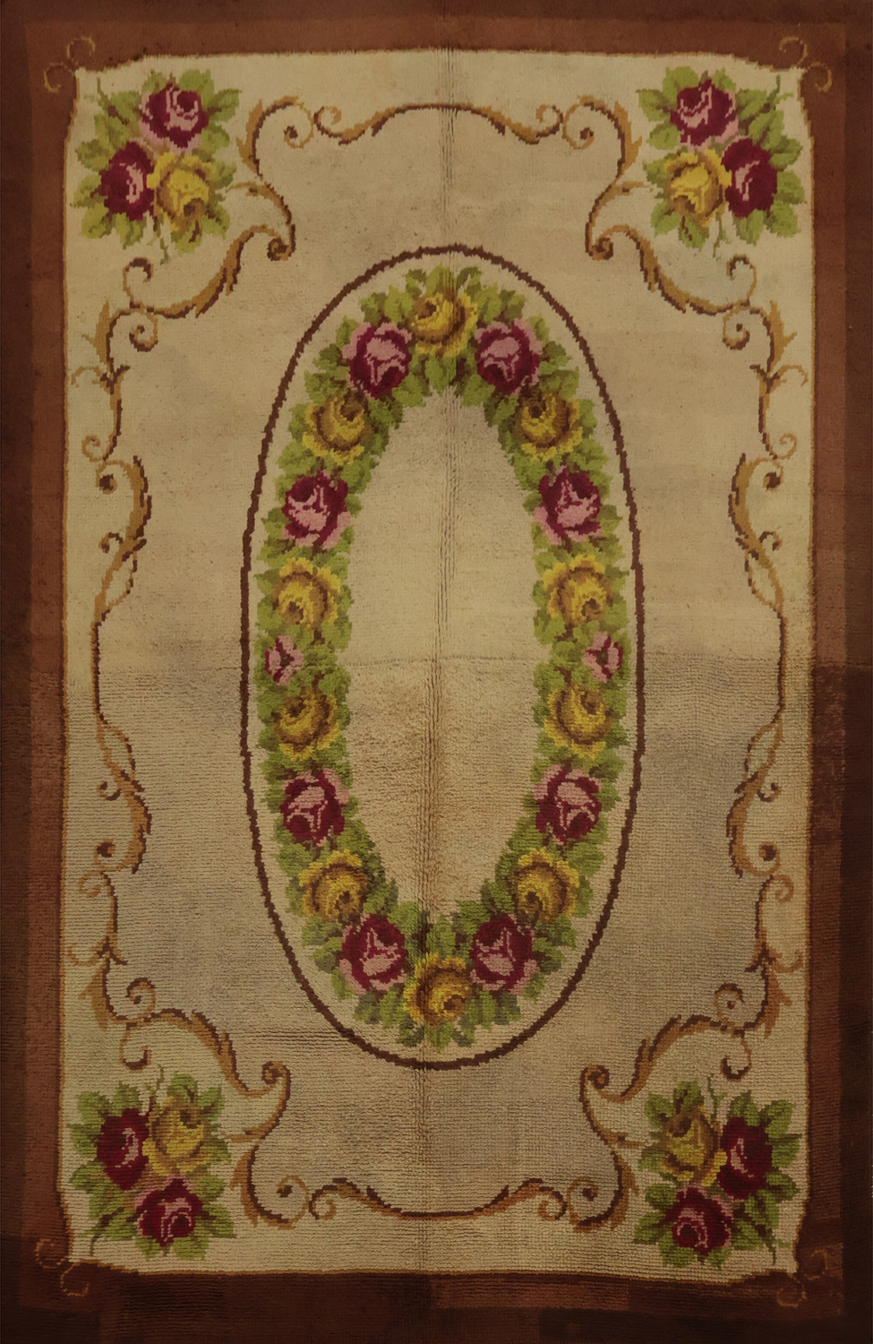 Elegant Savonnerie Aubusson Area Rug 6x9 with Ornate Oval Design