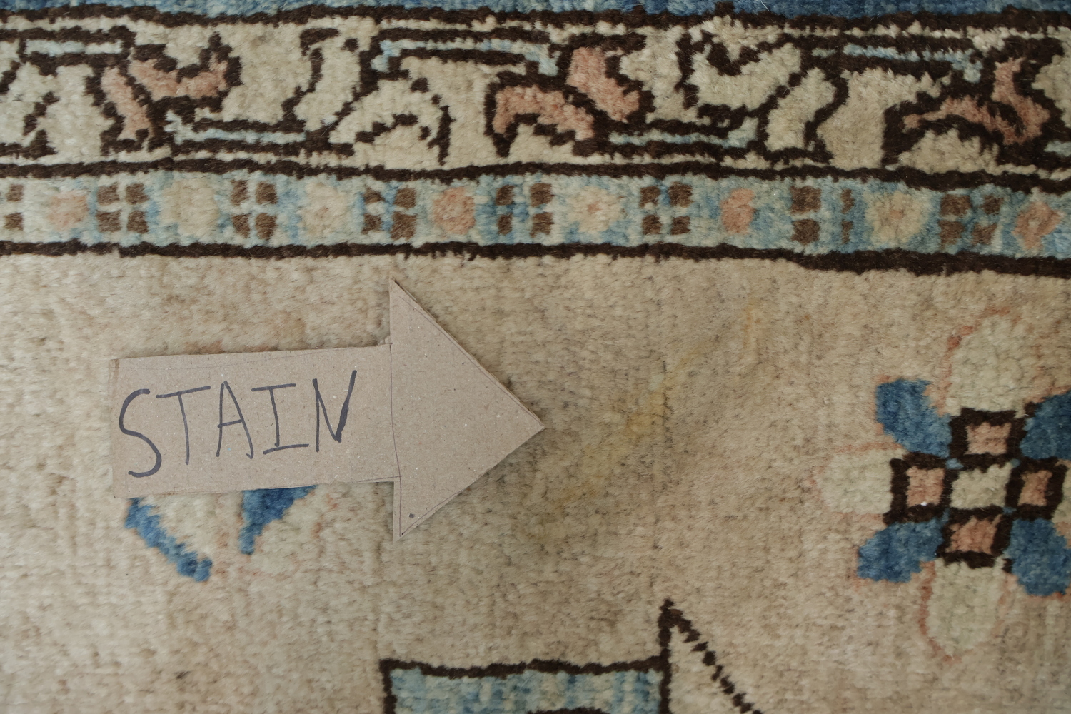 Refined Blue and Beige Heriz Serapi Persian Rug 6x10