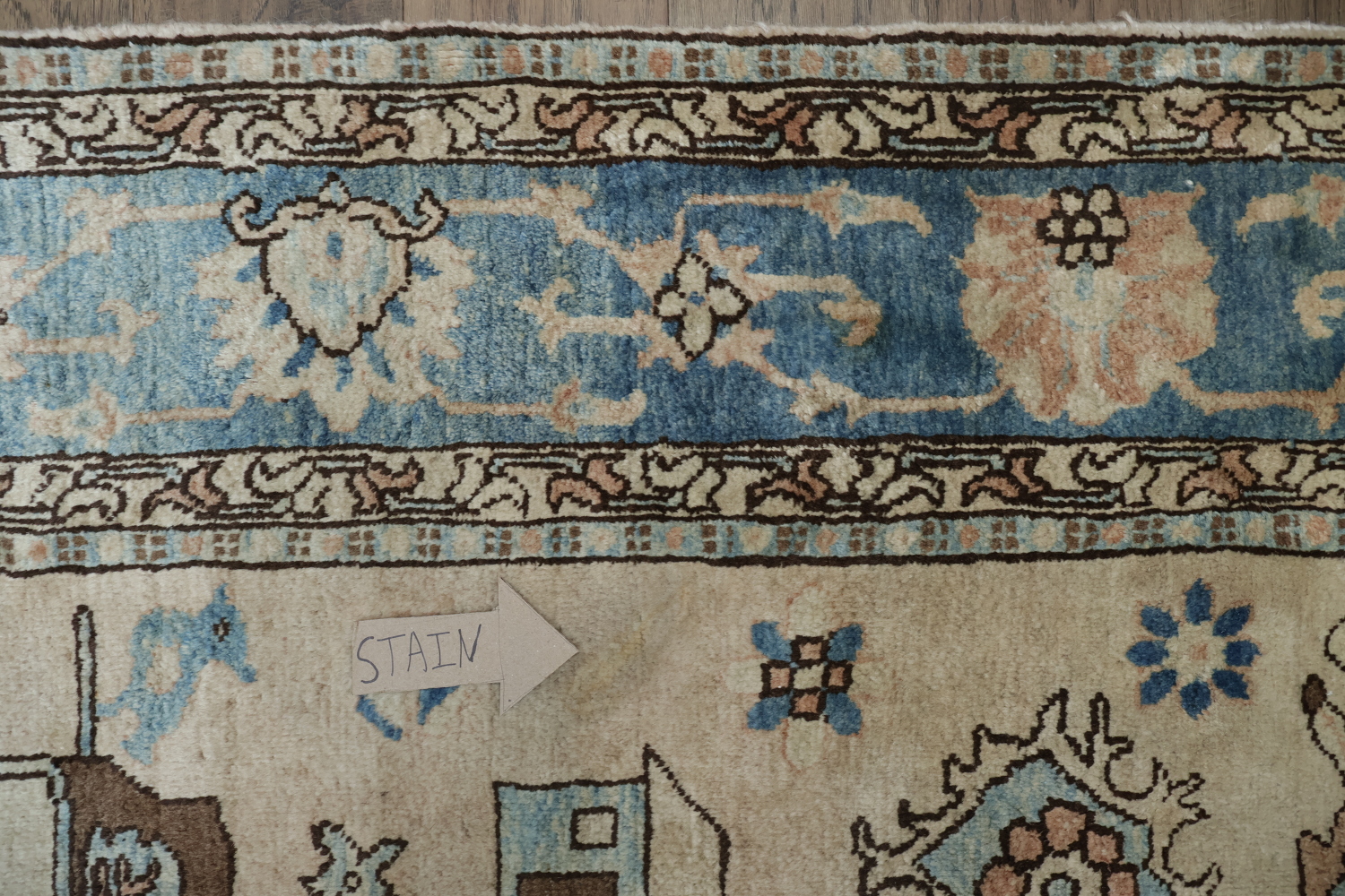 Refined Blue and Beige Heriz Serapi Persian Rug 6x10