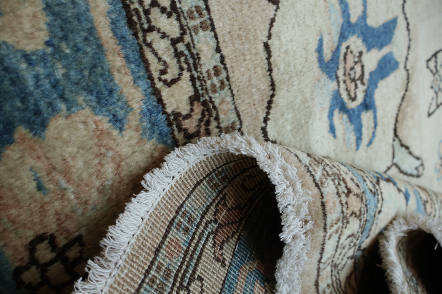 Refined Blue and Beige Heriz Serapi Persian Rug 6x10