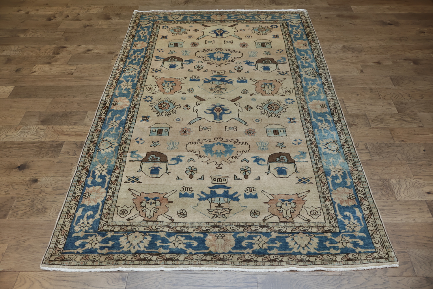 Refined Blue and Beige Heriz Serapi Persian Rug 6x10