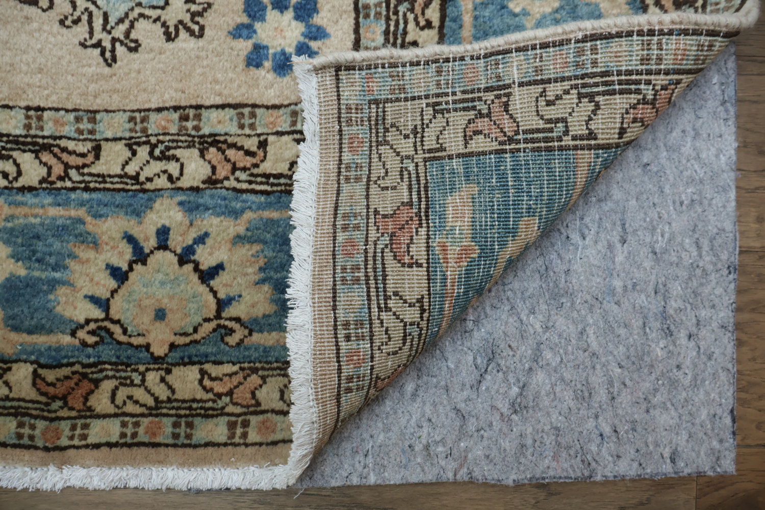 Refined Blue and Beige Heriz Serapi Persian Rug 6x10