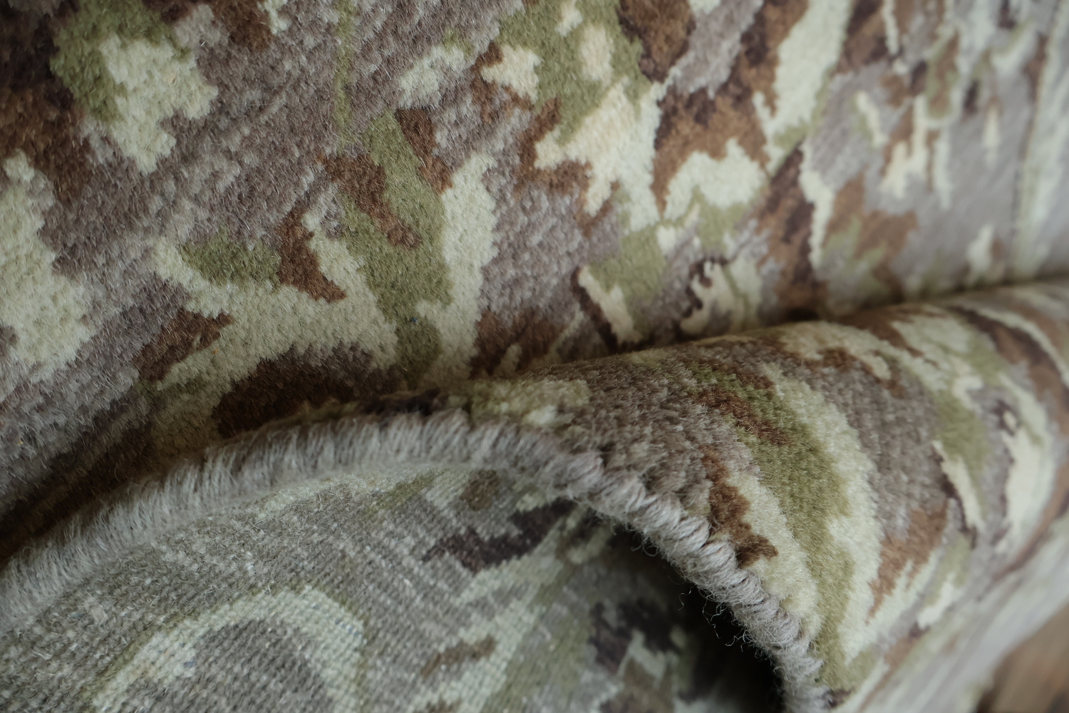 Classic Paisley Design Taupe Brown Rug Perfect for Traditional Living Rooms 9x12