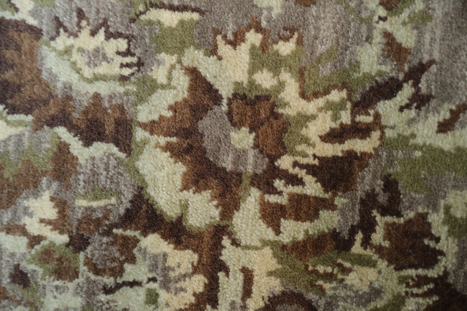 Classic Paisley Design Taupe Brown Rug Perfect for Traditional Living Rooms 9x12