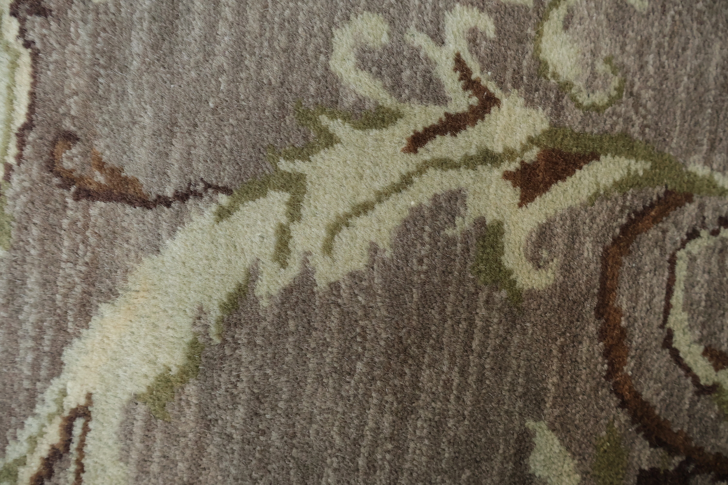 Classic Paisley Design Taupe Brown Rug Perfect for Traditional Living Rooms 9x12