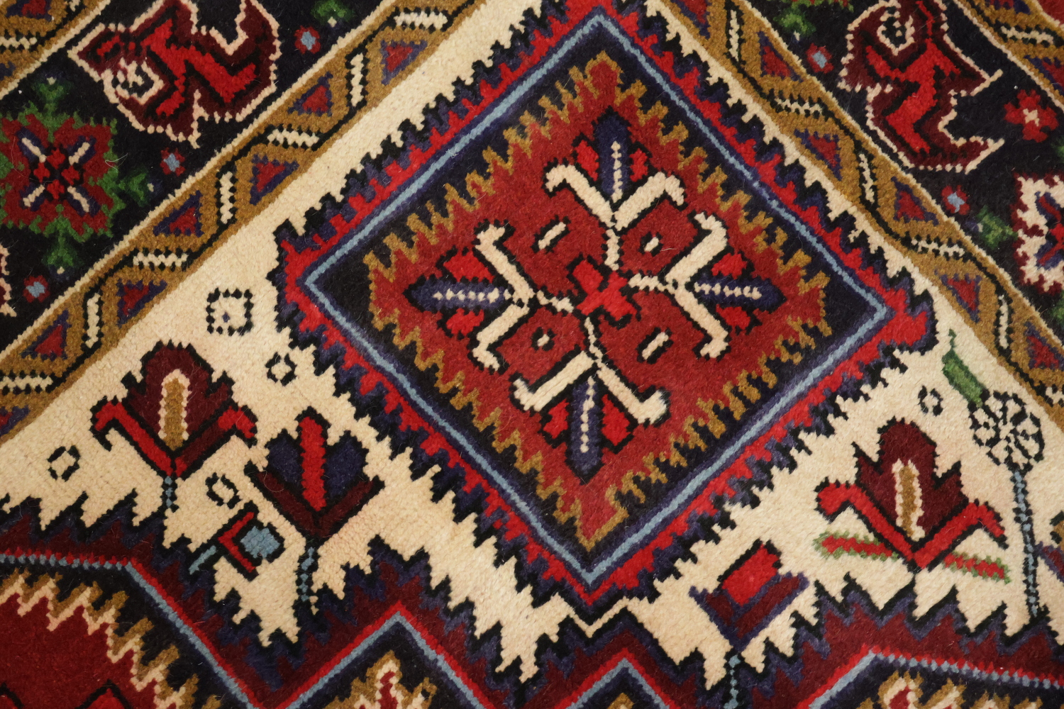 Geometric Red Heriz Persian Area Rug 5x7