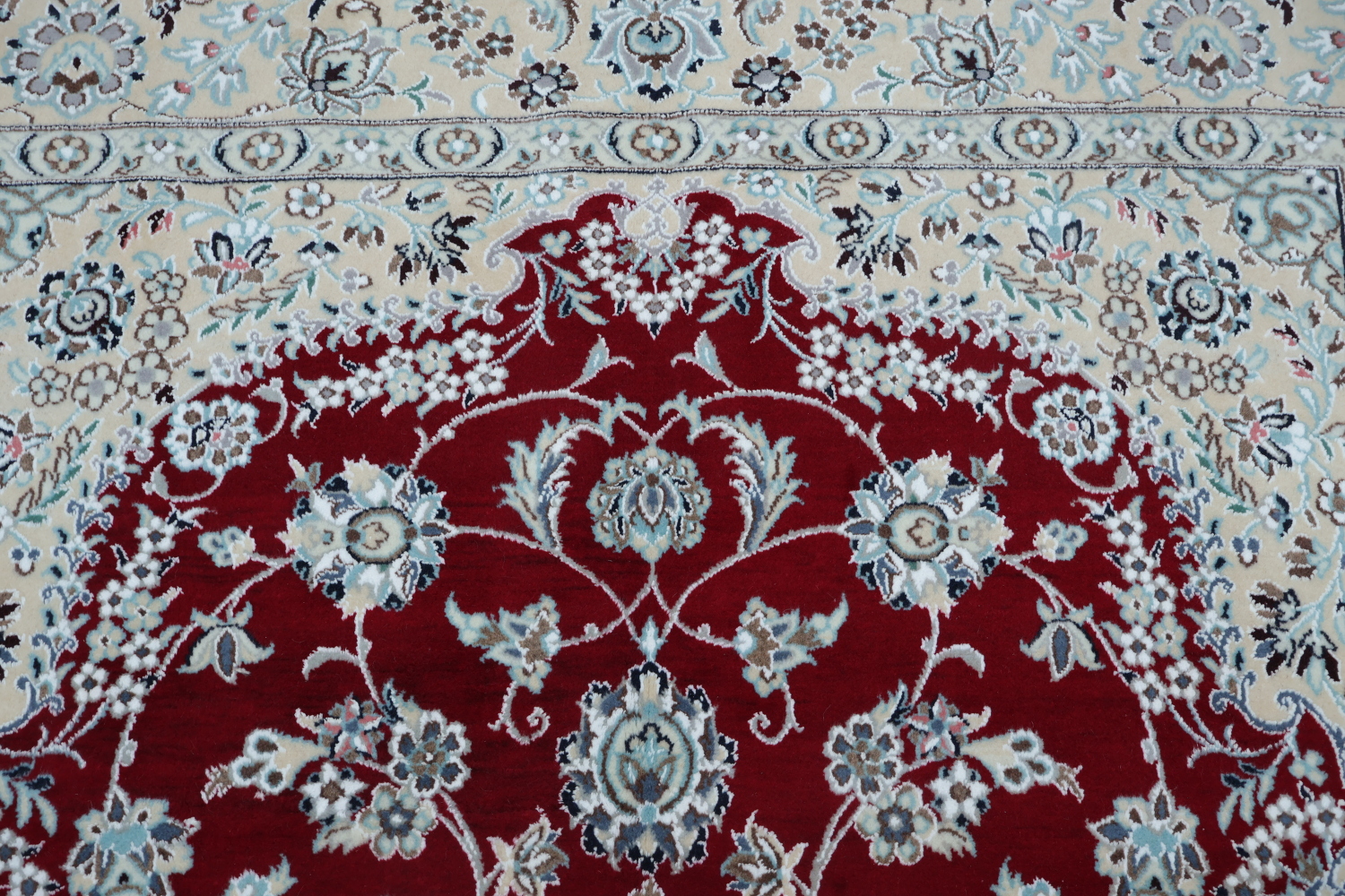 Luxurious Red Nain Persian Rug with Elegant Floral Patterns 6x10