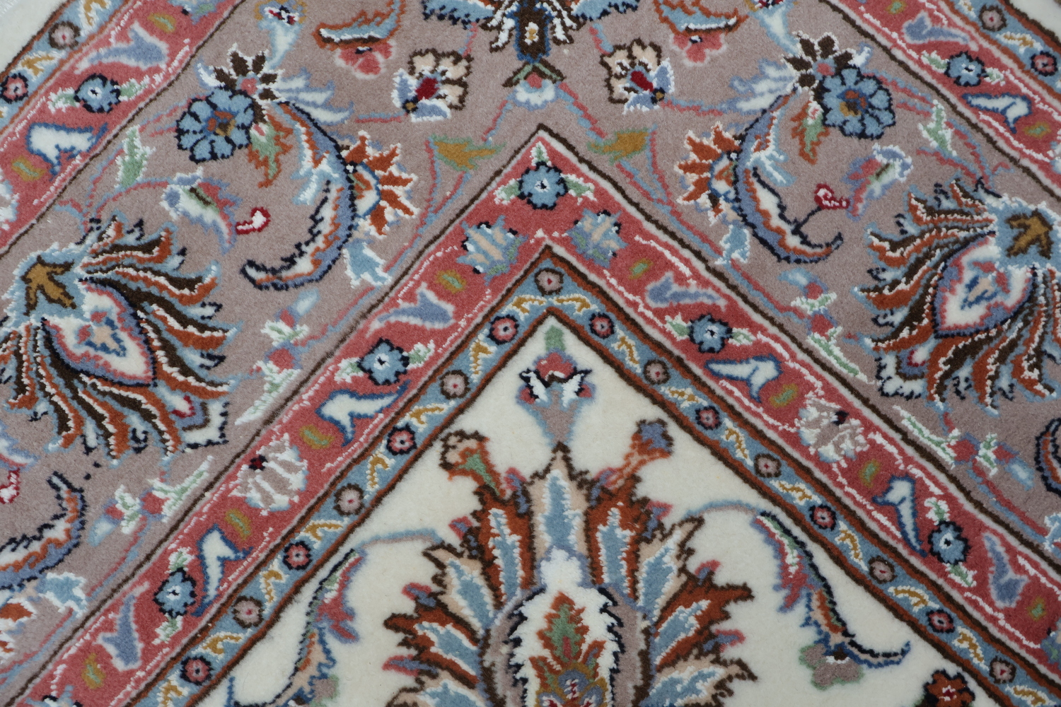 All-Over Pattern Floral Ivory Tabriz Persian Area Rug 7x10