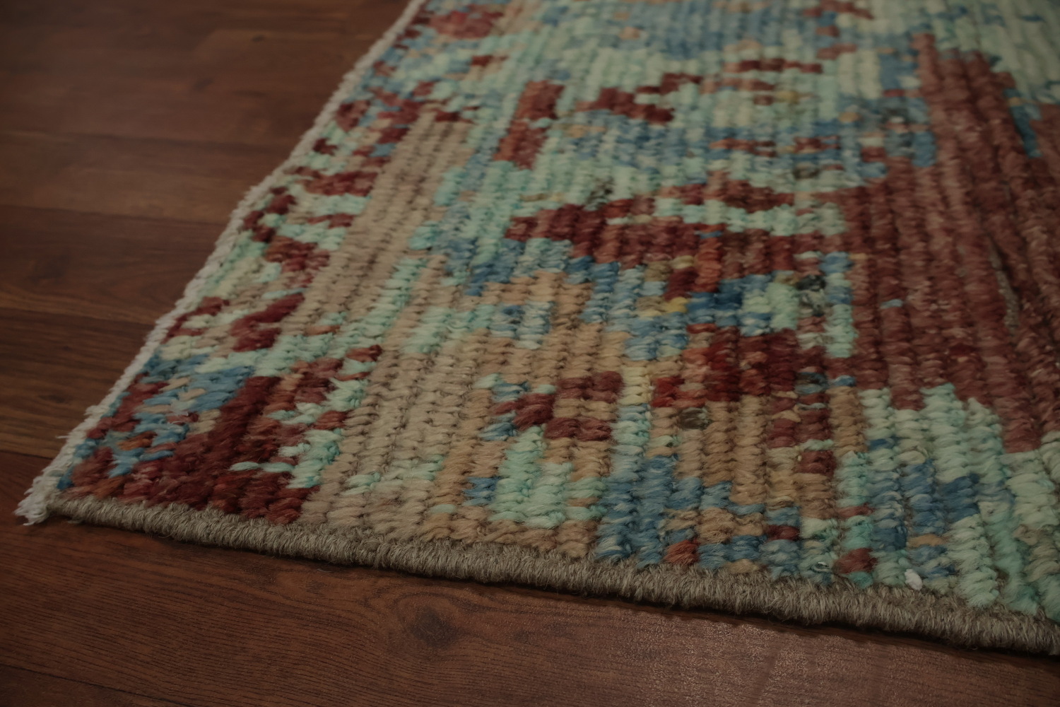 Abstract Earth-Toned Modern Area Rug 9x12 with Distressed Texture Style
