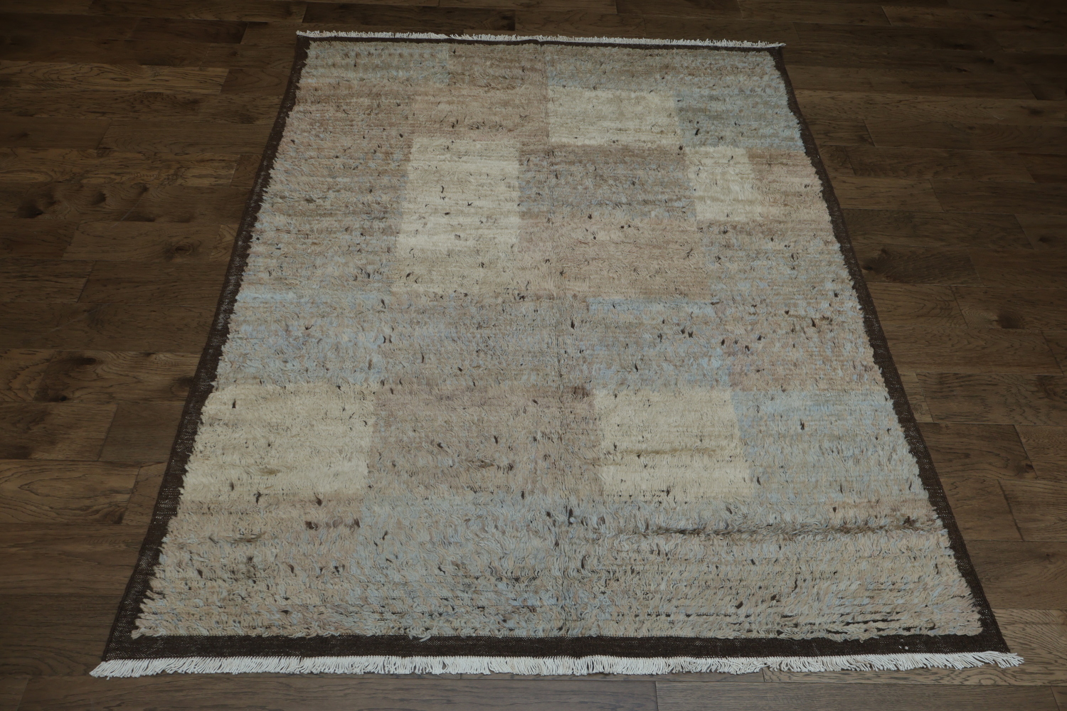Contemporary Moroccan Shaggy Patchwork Rug with Earthy Beige and Blue Tones 6x8