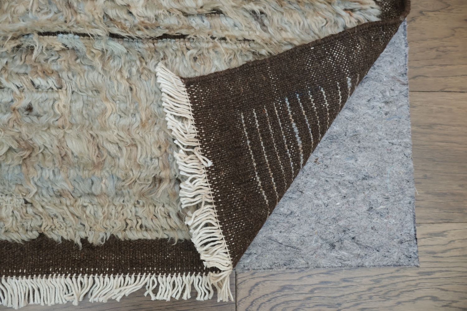 Contemporary Moroccan Shaggy Patchwork Rug with Earthy Beige and Blue Tones 6x8