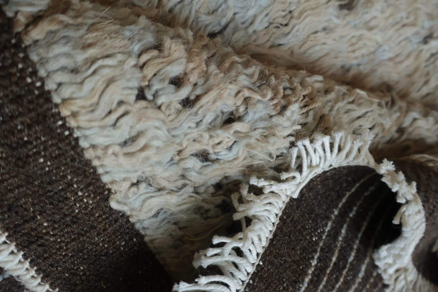 Contemporary Moroccan Shaggy Patchwork Rug with Earthy Beige and Blue Tones 6x8