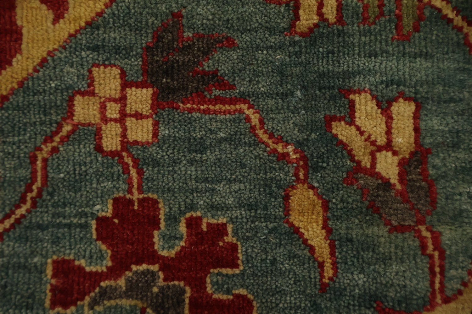 Classic Decorative Heriz Serapi Area Rug 8x10 with Timeless Design