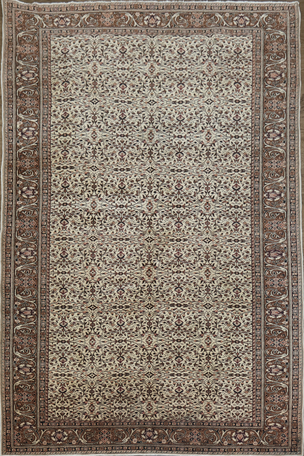 Vintage Floral Pattern Turkish Rug with Classic Brown Border Design 7x10