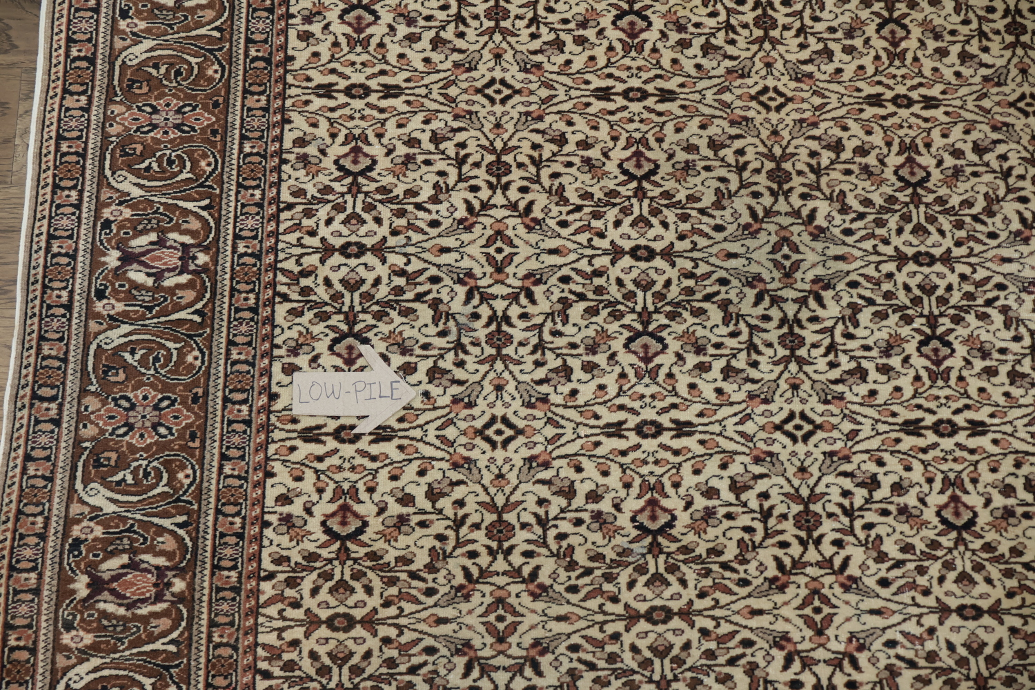 Vintage Floral Pattern Turkish Rug with Classic Brown Border Design 7x10