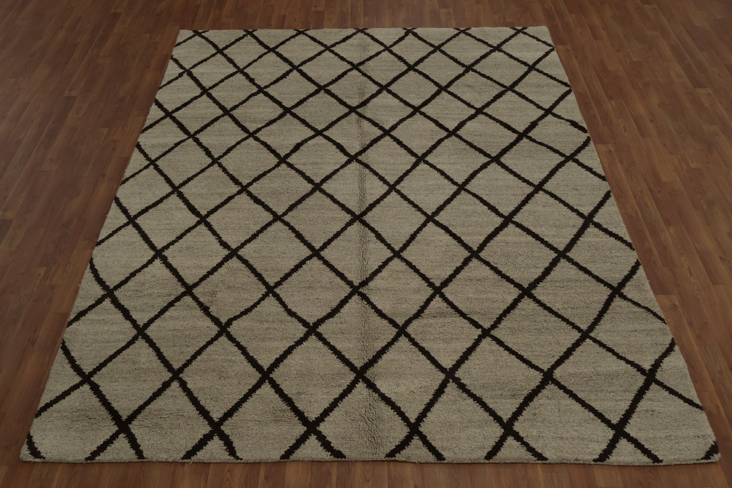 Diamond Grid Moroccan Area Rug 8x10 Perfect for Any Elegant Setting