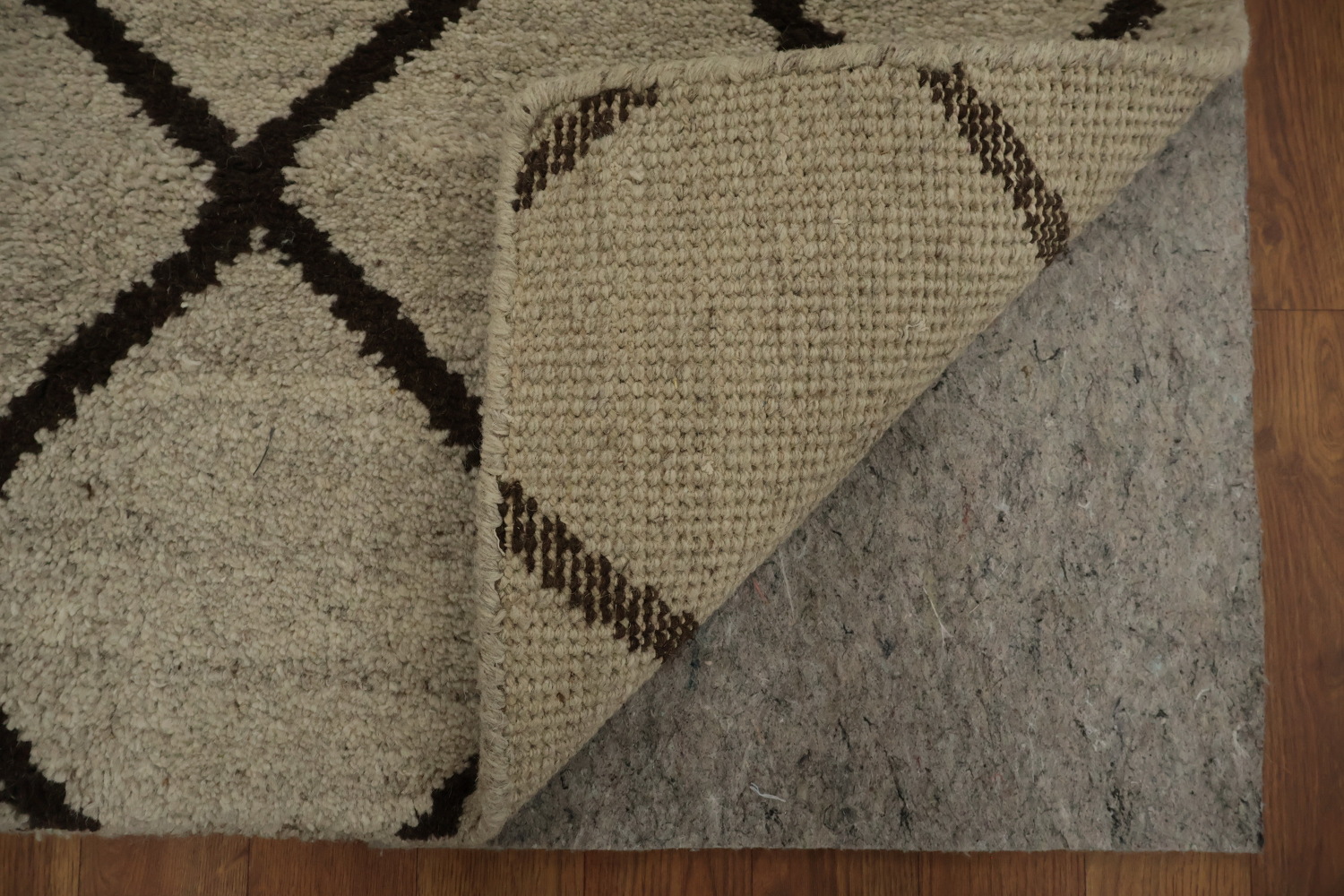 Diamond Grid Moroccan Area Rug 8x10 Perfect for Any Elegant Setting