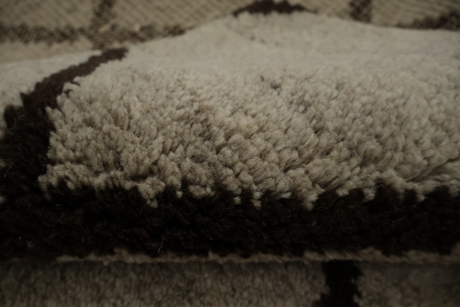 Diamond Grid Moroccan Area Rug 8x10 Perfect for Any Elegant Setting