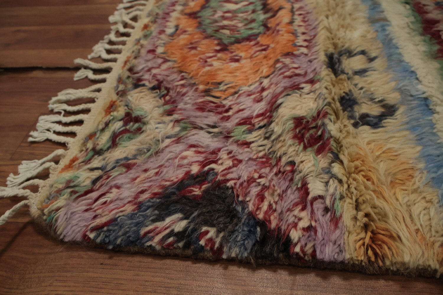 Authentic Moroccan Area Rug 7x10 with Vivid Patterns for Timeless Charm