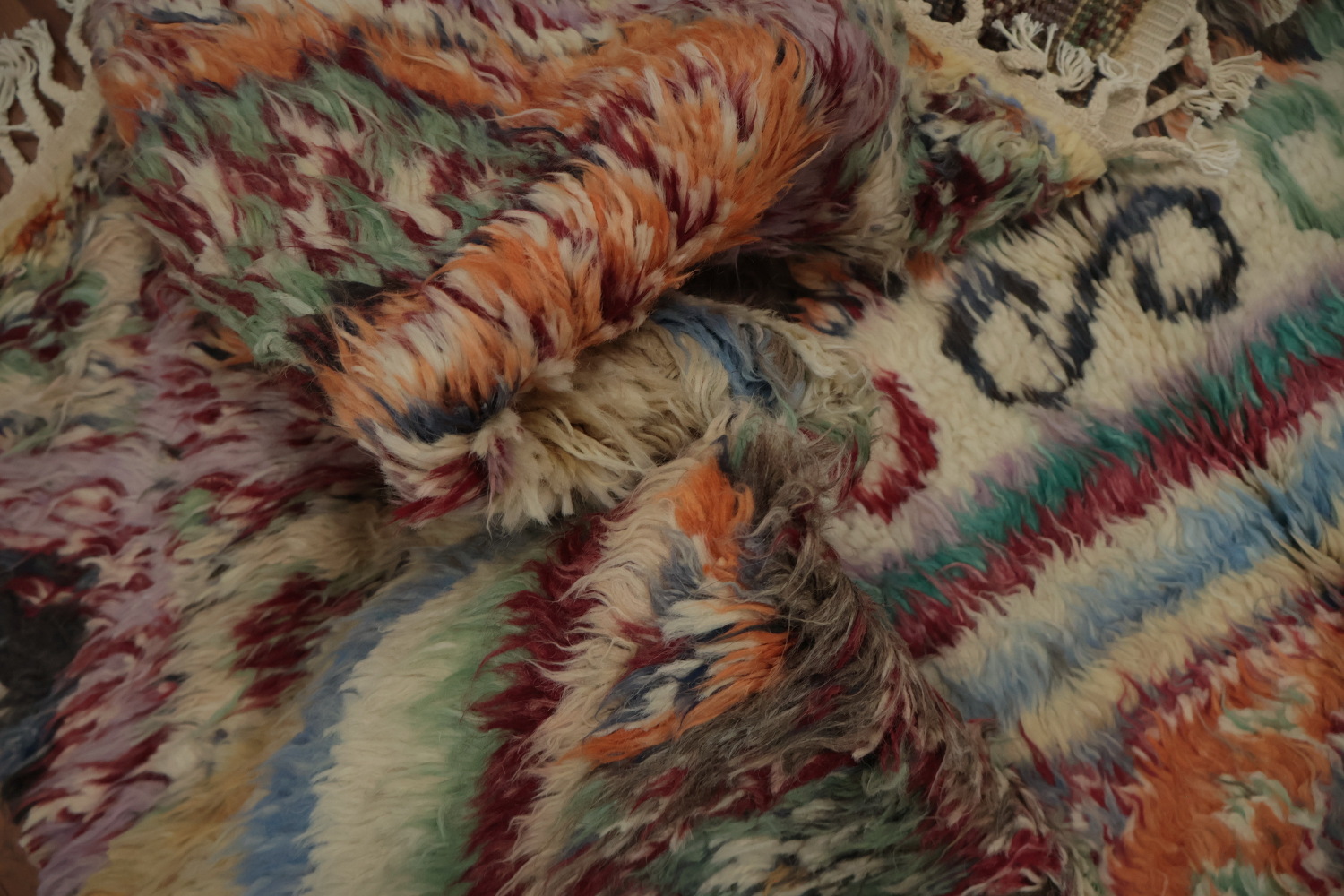 Authentic Moroccan Area Rug 7x10 with Vivid Patterns for Timeless Charm