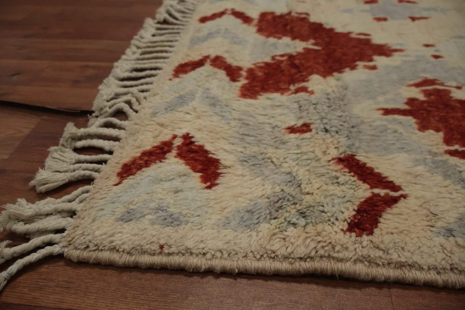 Rustic Moroccan Area Rug 6x9 with Authentic Geometric Patterns