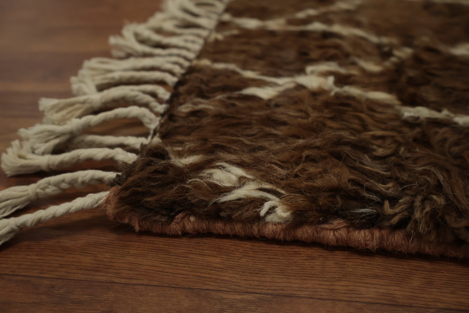 Luxurious Moroccan Area Rug 6x9 with Subtle Geometric Latticework