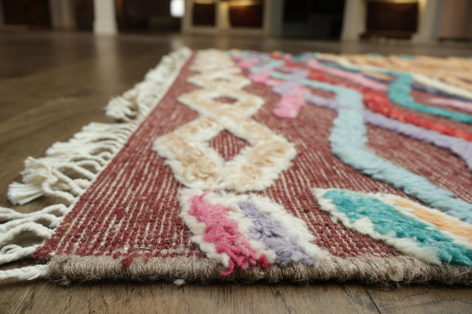 Vibrant Waves and Zigzag Motif on a Contemporary Rug 7x10